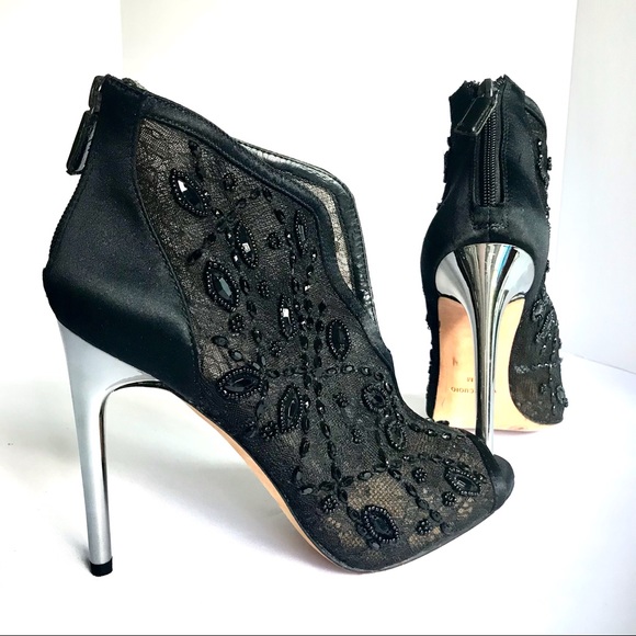 BCBGMAXAZRIA BLACK LACY STUNNING BEJEWELED STILETTO BOOTIES/SHOES Sz 8M - Picture 1 of 15